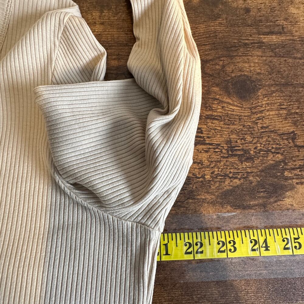 Boden Ribbed Scoop Neck Blouse XL Beige Crop Minimalist Stretch Preppy Boho EUC - Picture 3 of 9